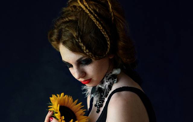 Adorn